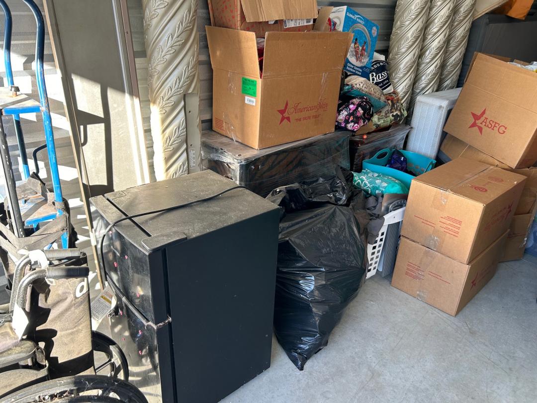Storage Unit Auction in Birmingham, AL at Metro Mini Storage Homewood ends on 3rd January